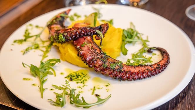 Louis - Brasserie & Pub - 8