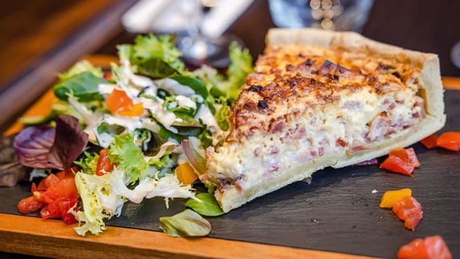 Louis - Brasserie & Pub - 5