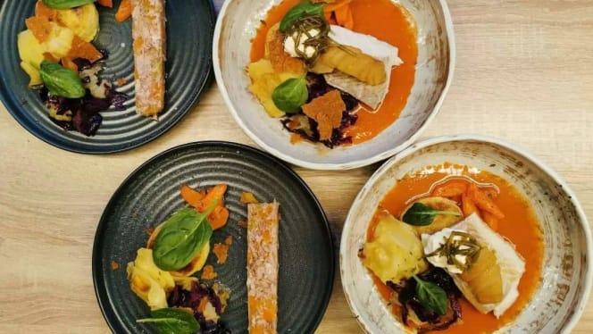 Le Voyage Gourmand, Bus Restaurant - 4