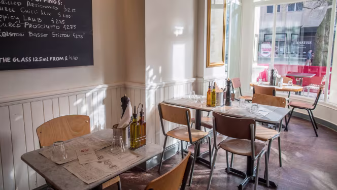 Franco Manca Cheltenham - Cheltenham - 6