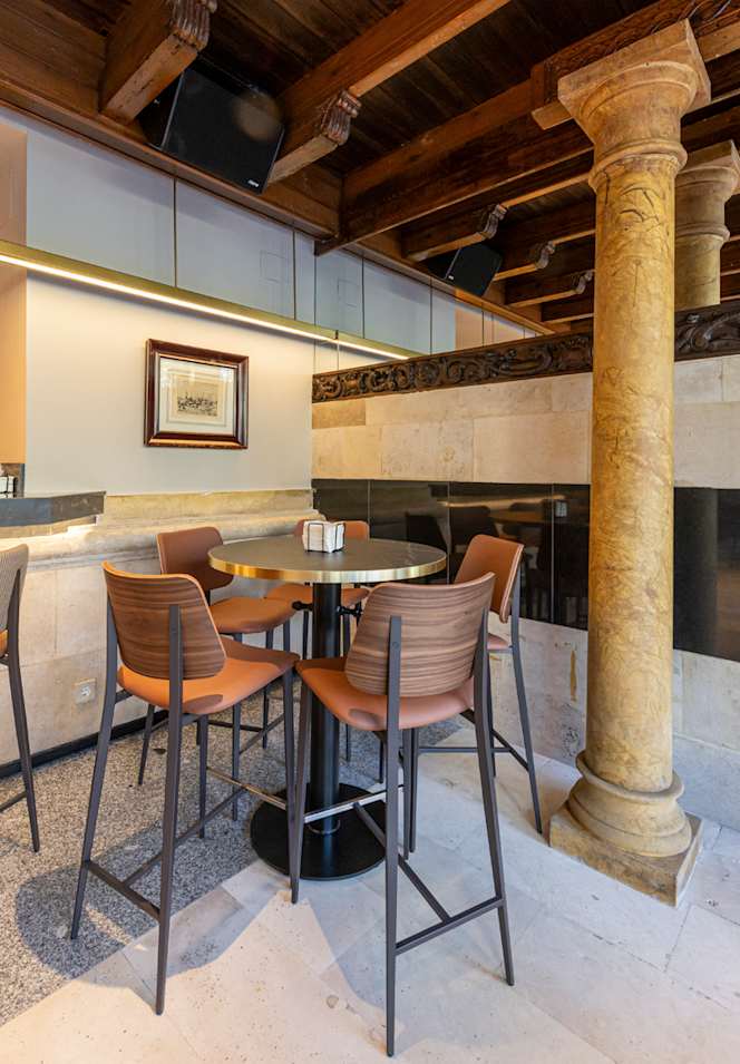 Gayarre  Steak House - 7