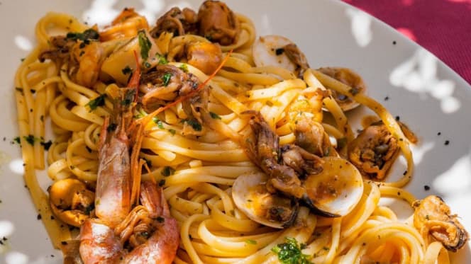 Pizzeria Napoletana Marcellino Pizza e Vino - 8