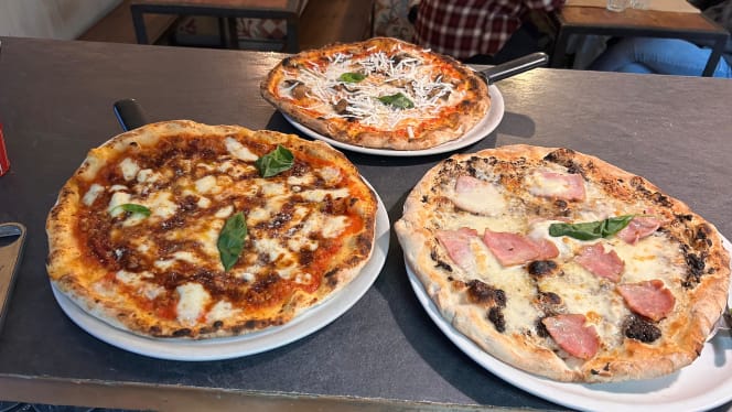 Pizzeria Napoletana Marcellino Pizza e Vino - 9