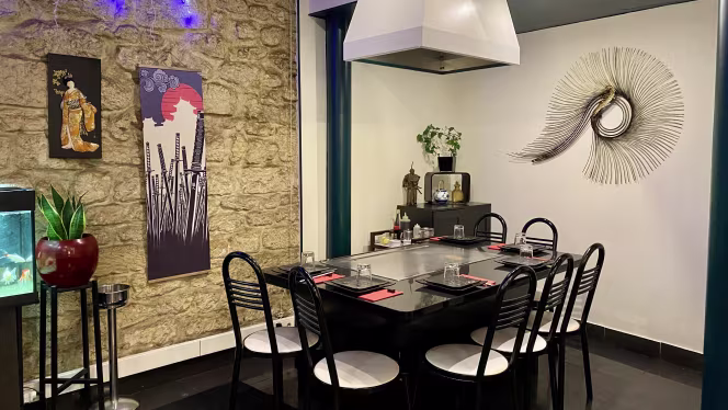 Devant Vous - Paris - 7