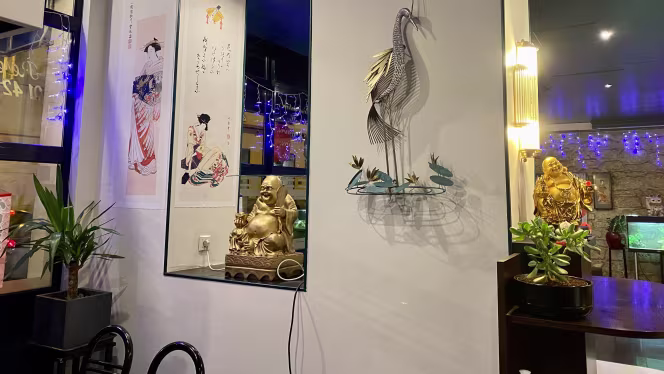 Devant Vous - Paris - 6