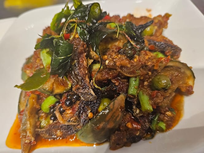 KraTae Thaifood & Sushi - 3