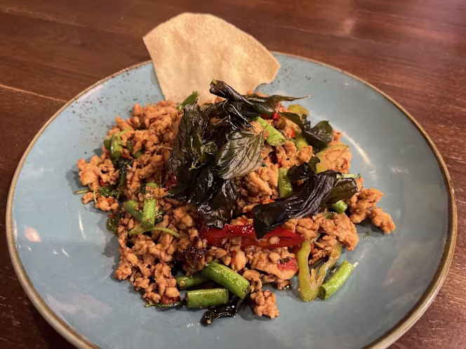 KraTae Thaifood & Sushi - 5