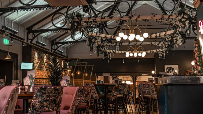 Slug and Lettuce, Newcastle-Under-Lyme - 3