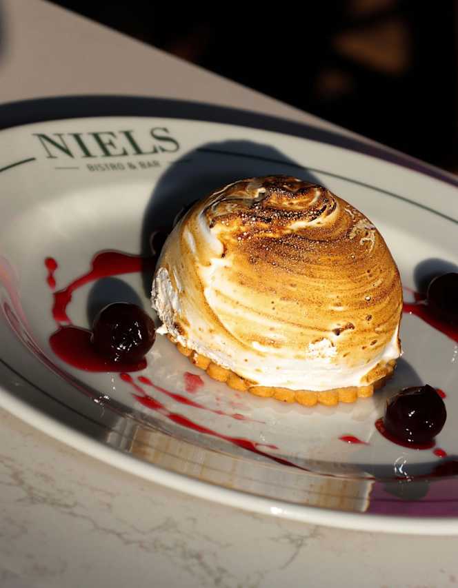 Niels Bistro & Bar - 3