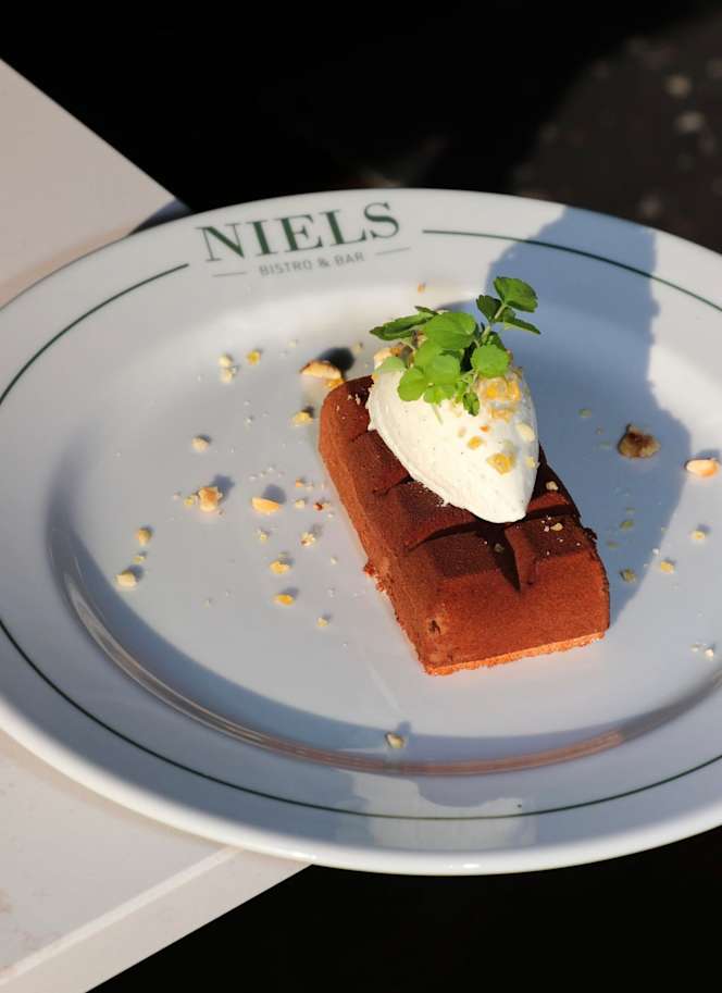 Niels Bistro & Bar - 4