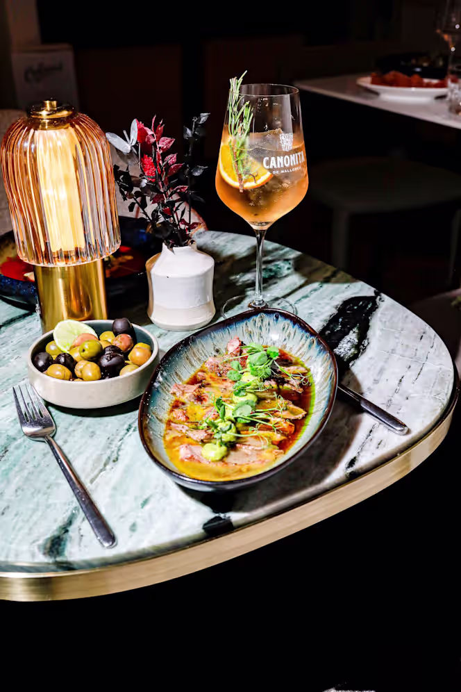 Restaurant Rebelión Tapas Fusion & Bar - 5