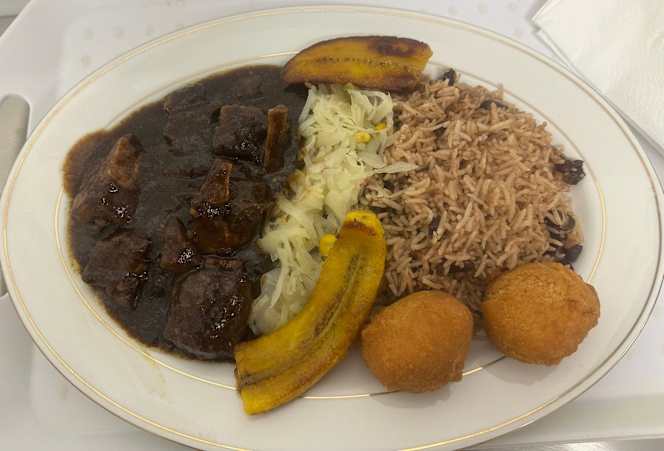Sigma Caribbean Restaurant & Bar - 5
