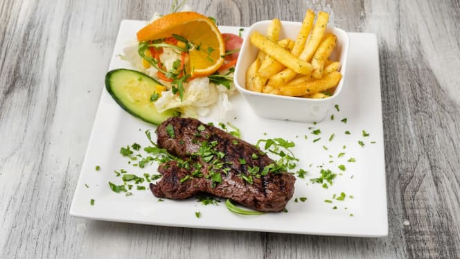 Santa Maria Pizzeria & Steakhouse - 3