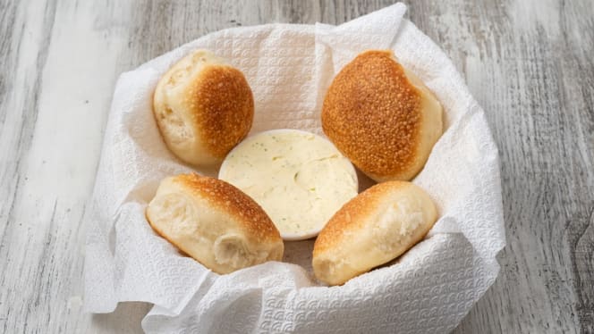 Santa Maria Pizzeria & Steakhouse - 2