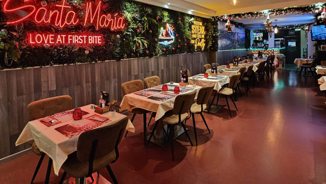 Santa Maria Pizzeria & Steakhouse - 9