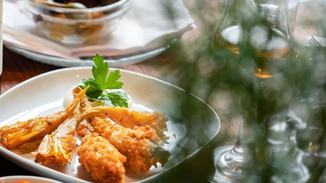 Vinfolket Drottninggatan - 2