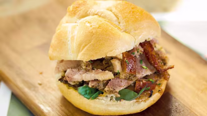 Ham Holy Burger Castel Romano Designer Outlet - 2