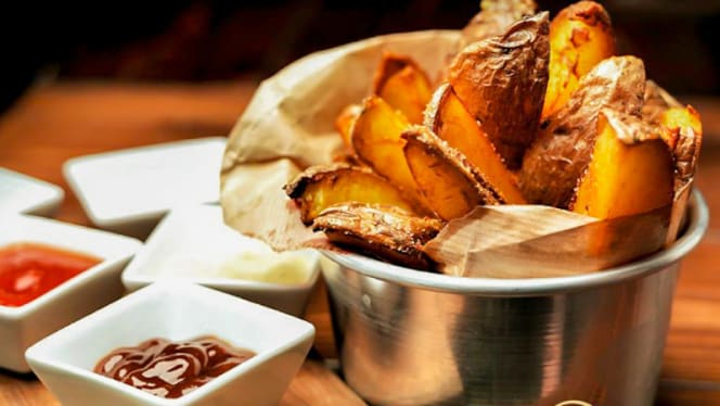 Ham Holy Burger Castel Romano Designer Outlet - 3